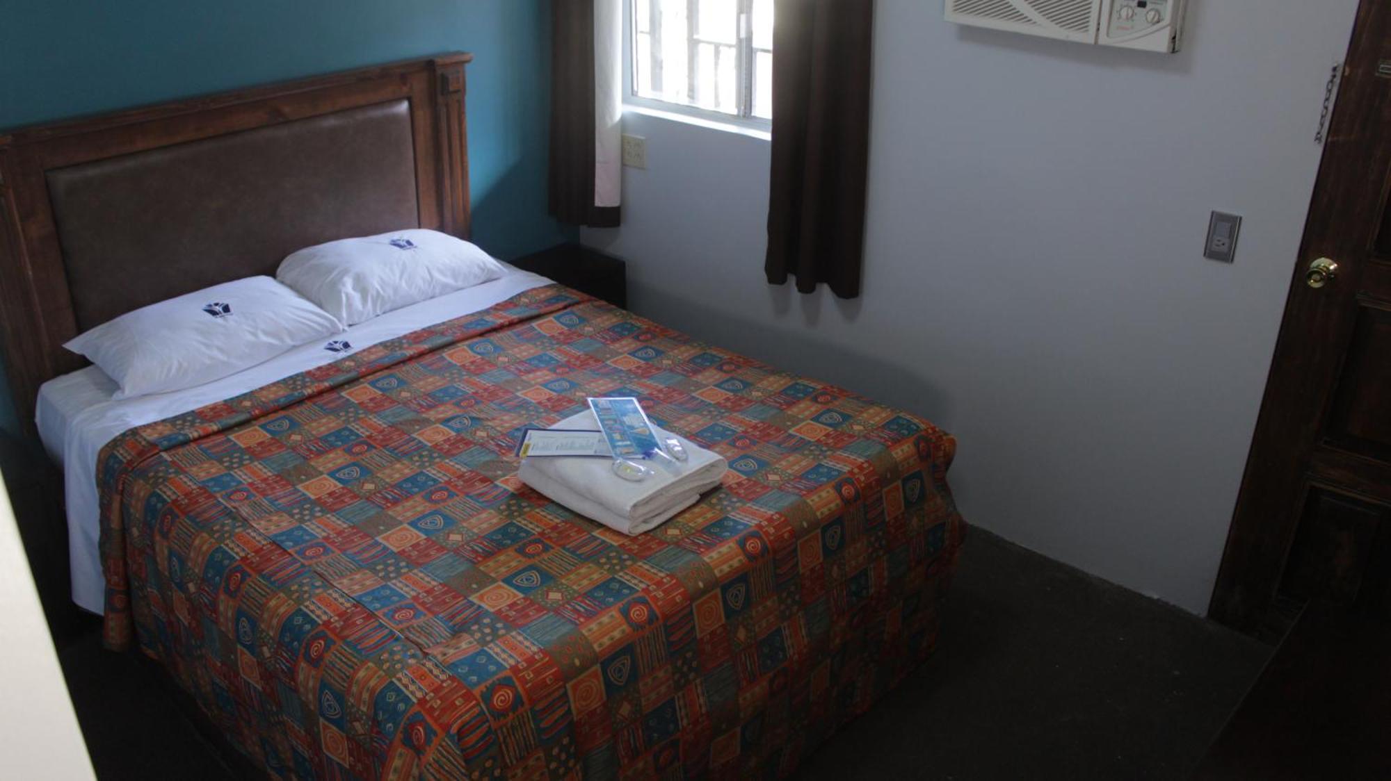 Hotel Hacienda Del Indio à Mexicali Extérieur photo
