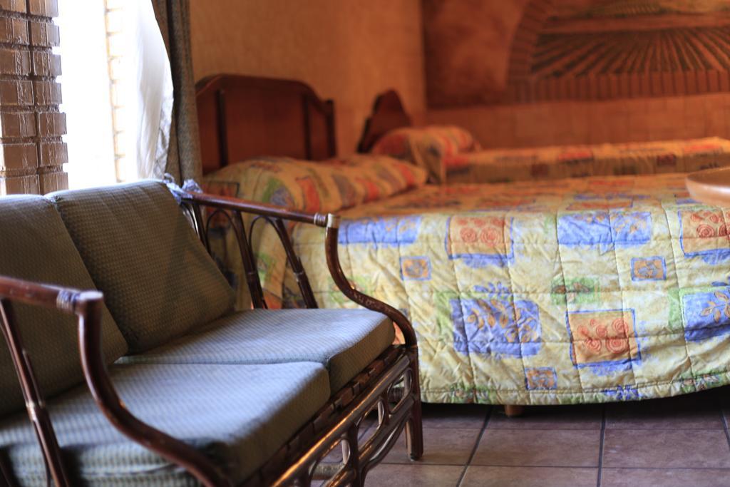 Hotel Hacienda Del Indio à Mexicali Extérieur photo