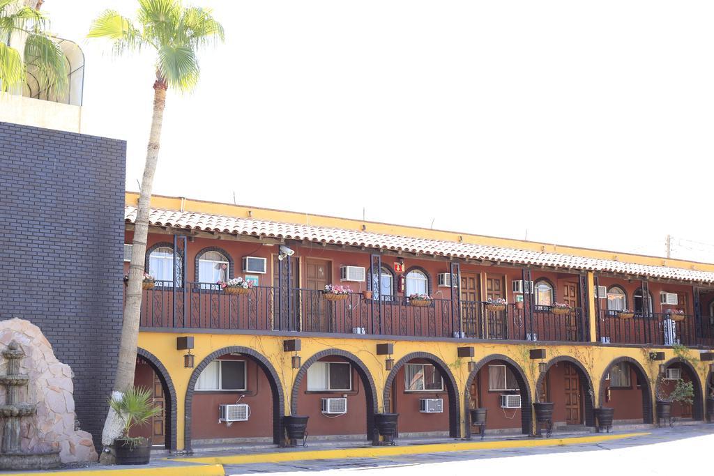 Hotel Hacienda Del Indio à Mexicali Extérieur photo