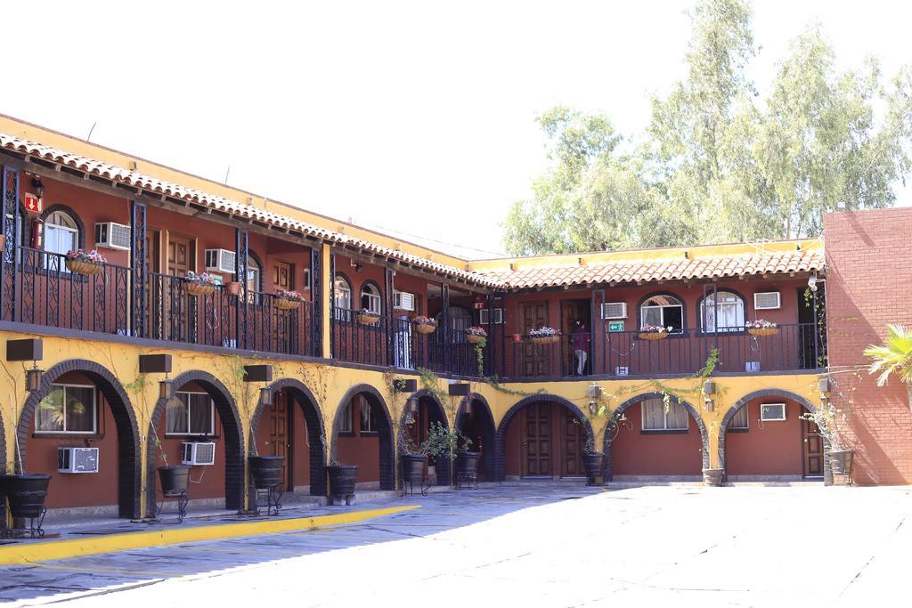 Hotel Hacienda Del Indio à Mexicali Extérieur photo