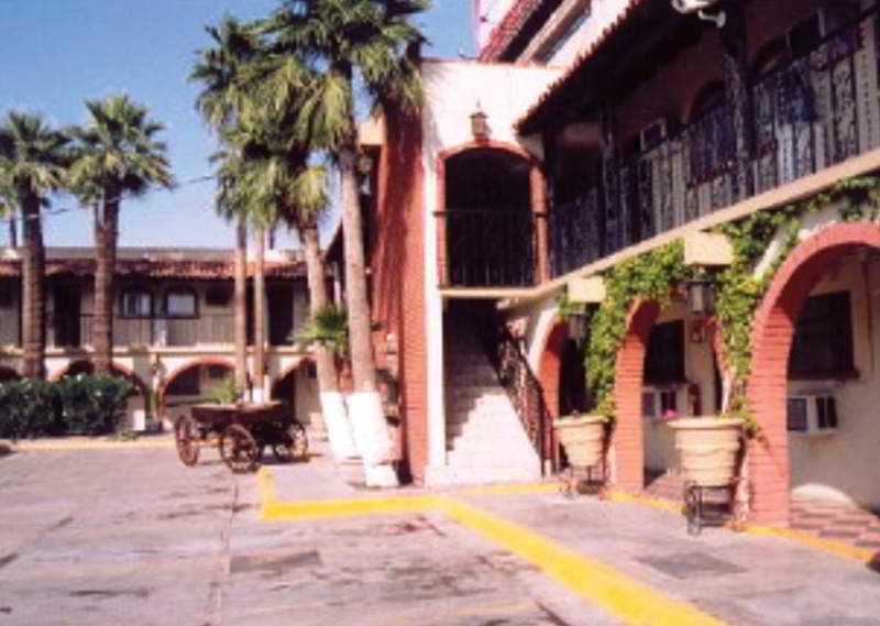 Hotel Hacienda Del Indio à Mexicali Extérieur photo
